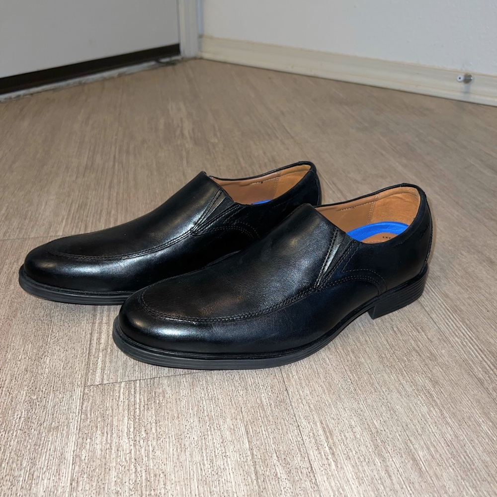 Mens dress loafer black brand new never worn